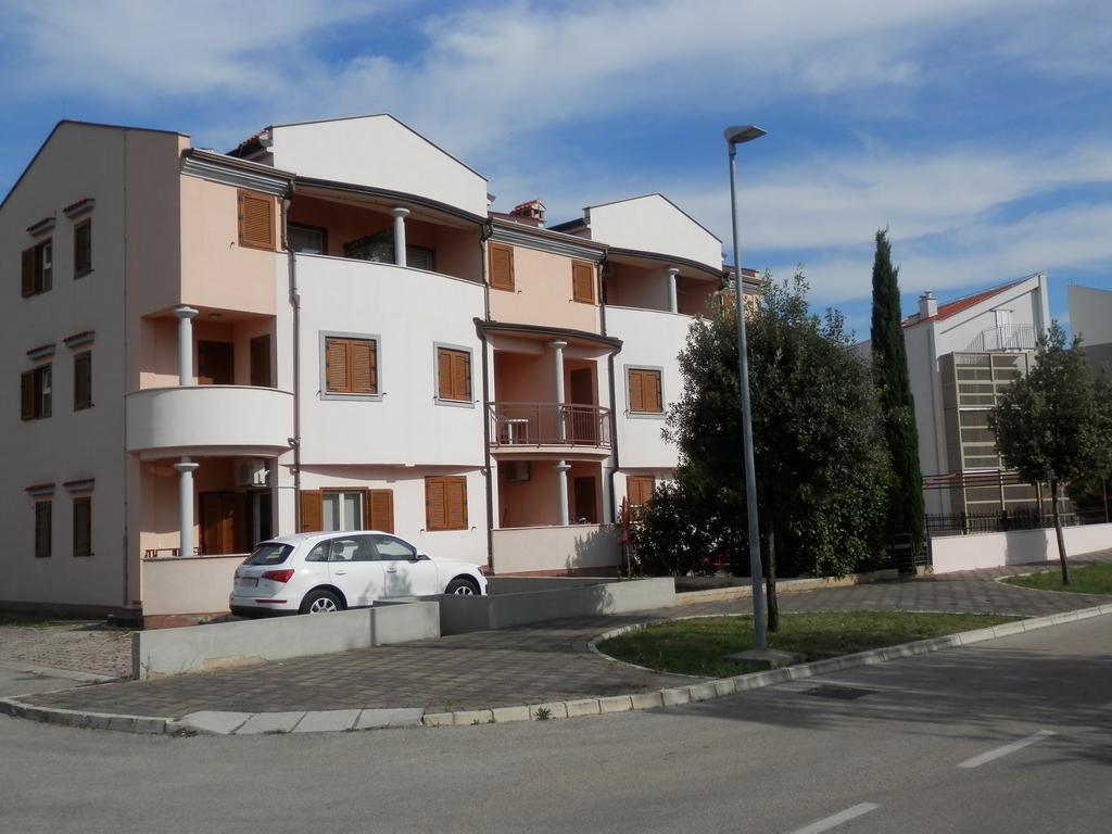 Apartments Nautica II Novigrad  Екстер'єр фото